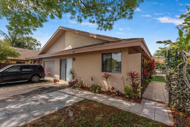 6552 Harbour Road, North Lauderdale, FL 33068