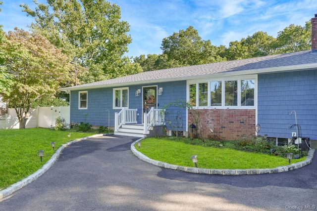 20 Danbury Avenue, Patchogue, NY 11772