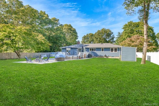 20 Danbury Avenue, Patchogue, NY 11772