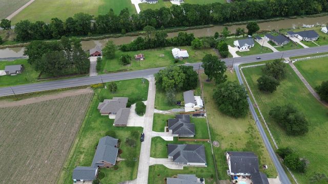 2129 Saint Mary St, Thibodaux, LA 70301