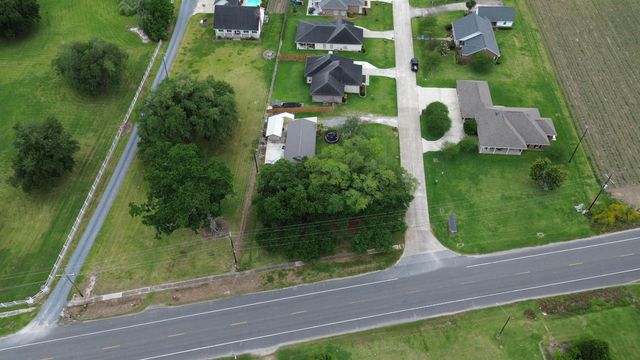 2129 Saint Mary St, Thibodaux, LA 70301