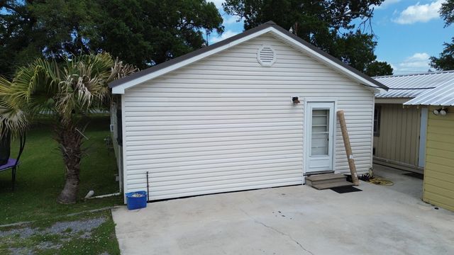 2129 Saint Mary St, Thibodaux, LA 70301