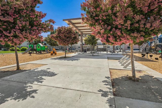 1901 Willow Ave, West Sacramento, CA 95691