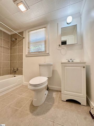 27 Wallace Street, Greenville, SC 29605