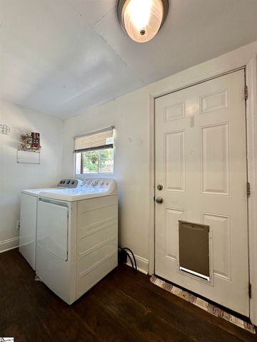 27 Wallace Street, Greenville, SC 29605