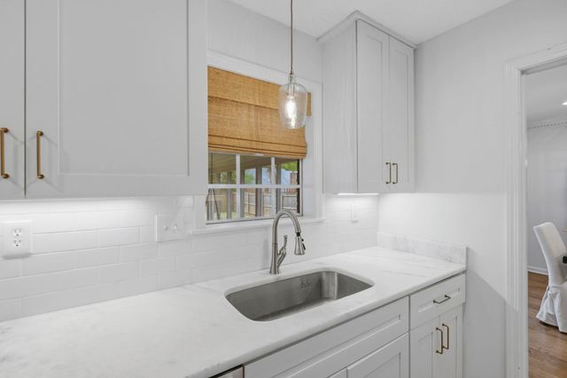 1545 RIVERDALE RD, Germantown, TN 38138