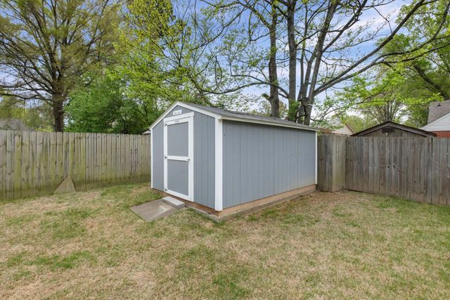 1545 RIVERDALE RD, Germantown, TN 38138