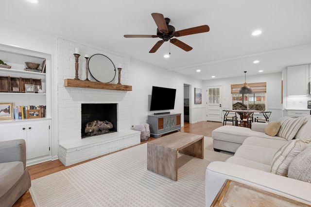 1545 RIVERDALE RD, Germantown, TN 38138