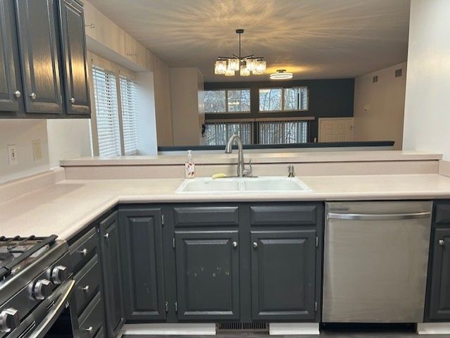 1099 Riverside Dr H, Bridgewater, PA 15009