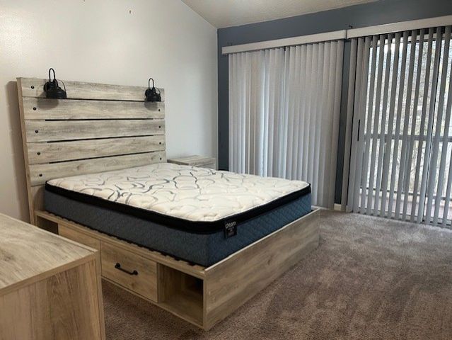 1099 Riverside Dr H, Bridgewater, PA 15009