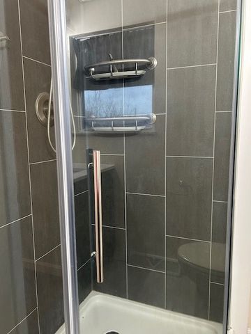 1099 Riverside Dr H, Bridgewater, PA 15009