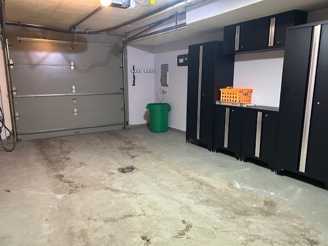 1099 Riverside Dr H, Bridgewater, PA 15009