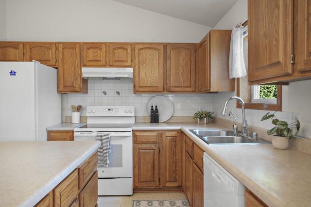 1110 Velvet Leaf Drive, Madison, WI 53719