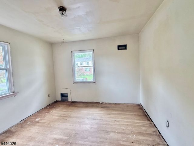 3 Northview Ter, Maplewood Twp., NJ 07040