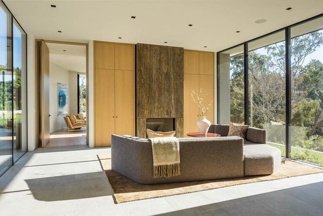 455 Pinehill Road, Hillsborough, CA 94010