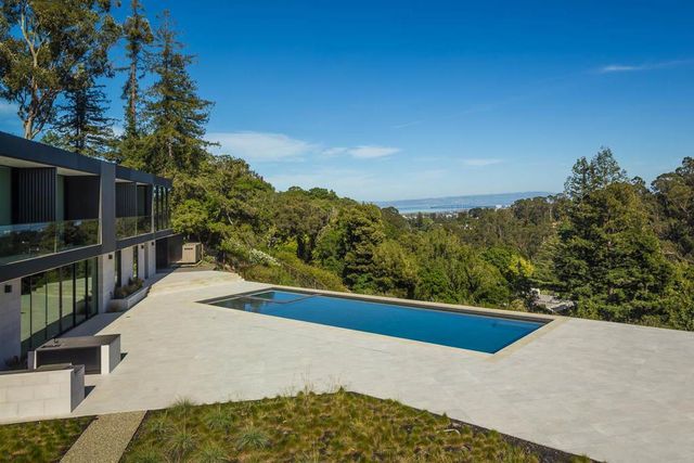 455 Pinehill Road, Hillsborough, CA 94010