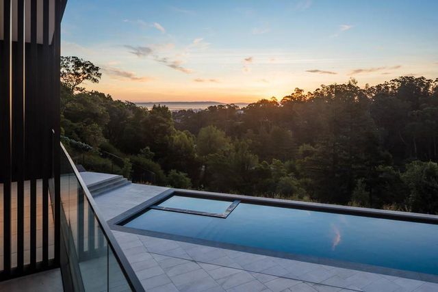 455 Pinehill Road, Hillsborough, CA 94010