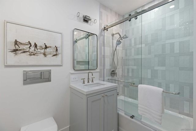 747 Orange Ave 303, Coronado, CA 92118