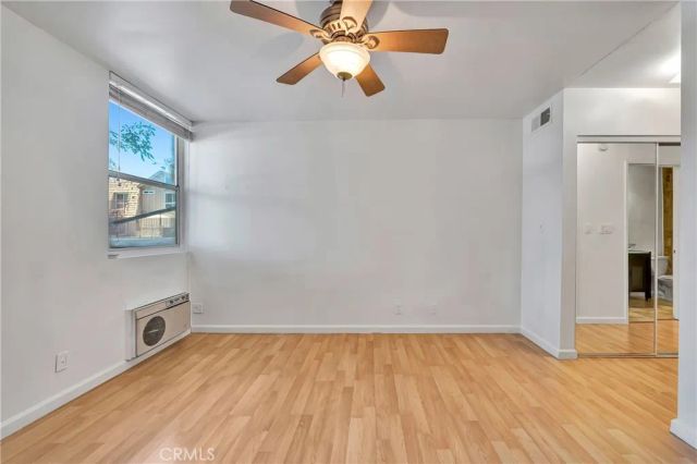 18620 Hatteras Street 247, Tarzana, CA 91356
