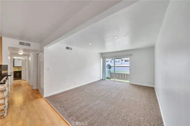 18620 Hatteras Street 247, Tarzana, CA 91356