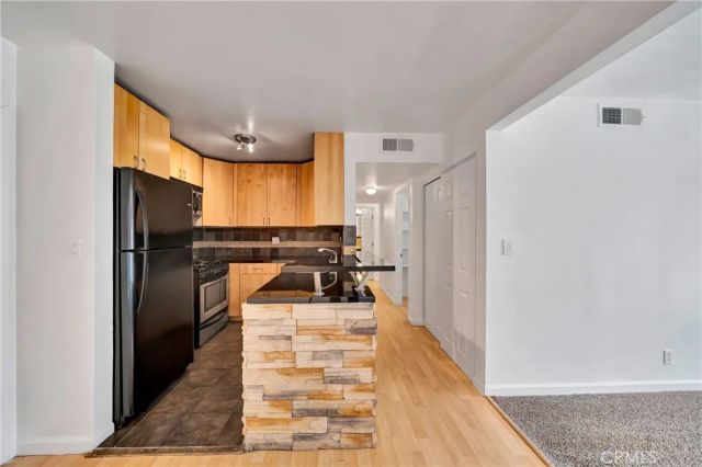 18620 Hatteras Street 247, Tarzana, CA 91356