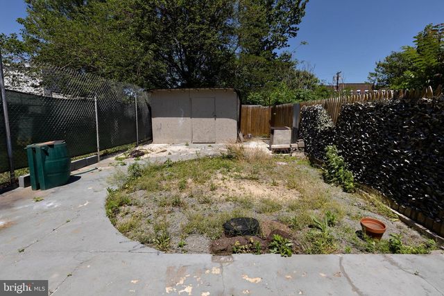 1137 SYCAMORE ST, Camden, NJ 08103