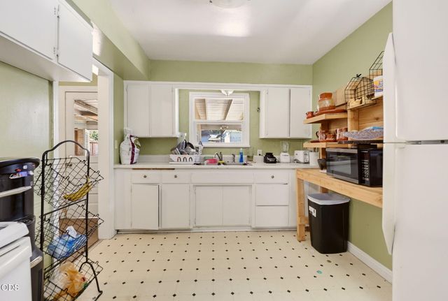 1407 Dakota Avenue, Medford, OR 97501