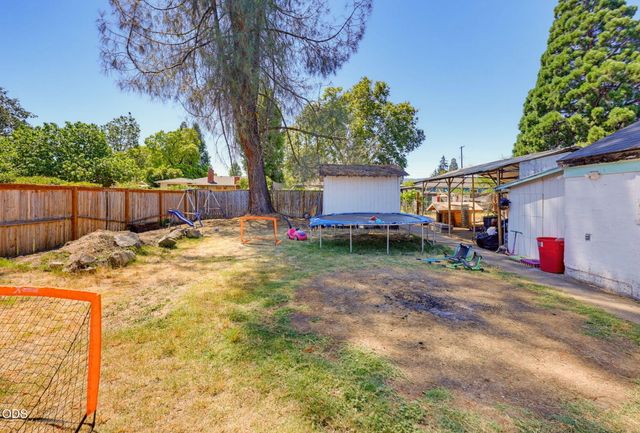 1407 Dakota Avenue, Medford, OR 97501
