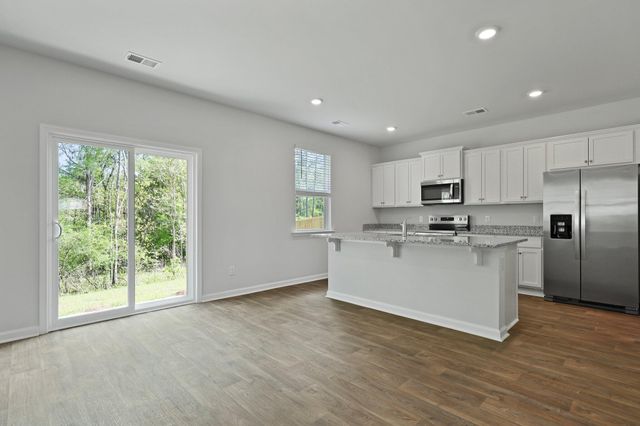 153 Cantley Way, Holly Hill, SC 29059