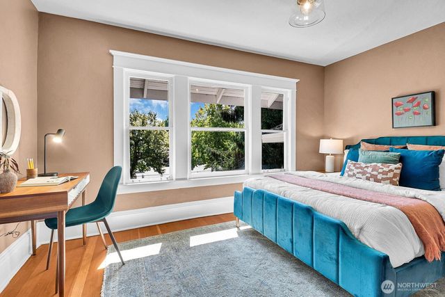 1229 18th Avenue E, Seattle, WA 98112