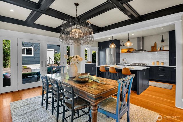 1229 18th Avenue E, Seattle, WA 98112