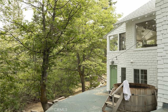 26498 Lake Forest Drive, Twin Peaks, CA 92391