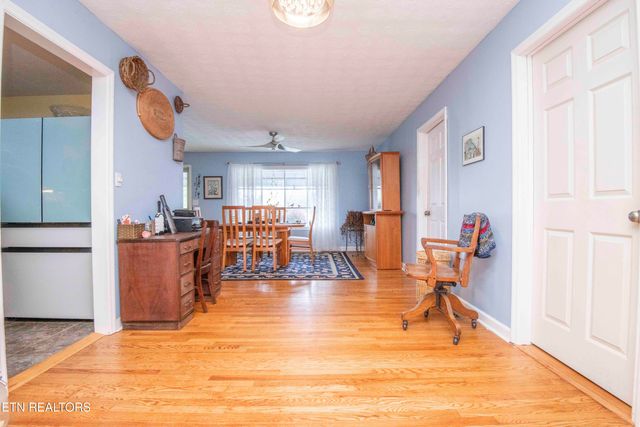 5616 NW Davida Rd, Knoxville, TN 37912