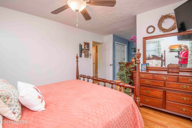 5616 NW Davida Rd, Knoxville, TN 37912