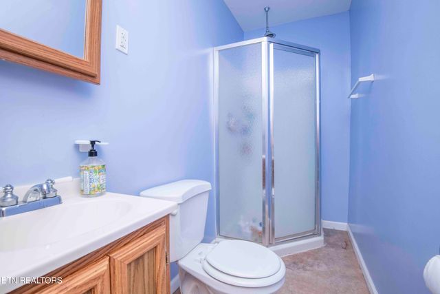 5616 NW Davida Rd, Knoxville, TN 37912