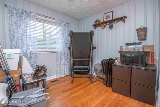 5616 NW Davida Rd, Knoxville, TN 37912