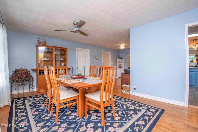 5616 NW Davida Rd, Knoxville, TN 37912