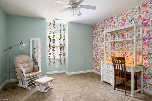 5711 Beaver Pond Trail, Pfafftown, NC 27040