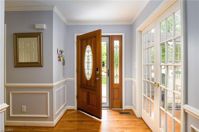 5711 Beaver Pond Trail, Pfafftown, NC 27040
