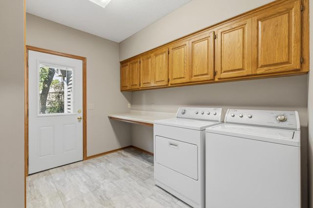 17732 Layton Court, Lakeville, MN 55044