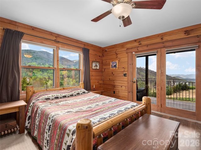 213 Rice Drive, Waynesville, NC 28785
