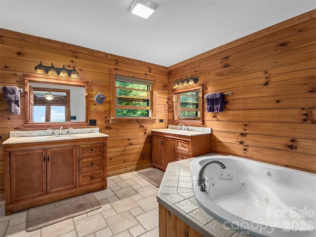 213 Rice Drive, Waynesville, NC 28785