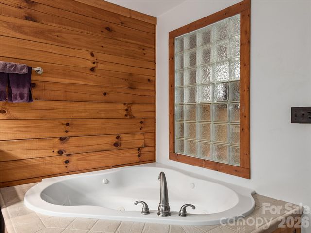 213 Rice Drive, Waynesville, NC 28785