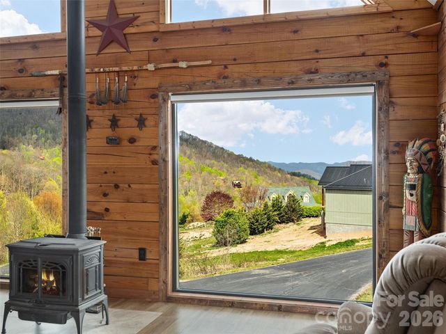 213 Rice Drive, Waynesville, NC 28785