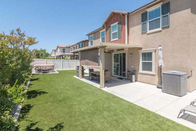 9681 Bonsai, Riverside, CA 92508