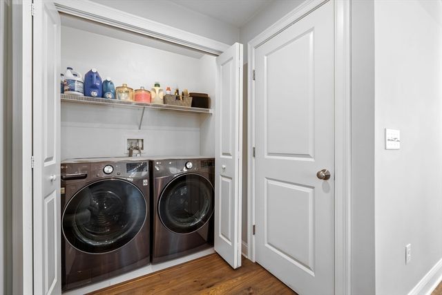 843 Ledgewood Way 843, Clinton, MA 01510