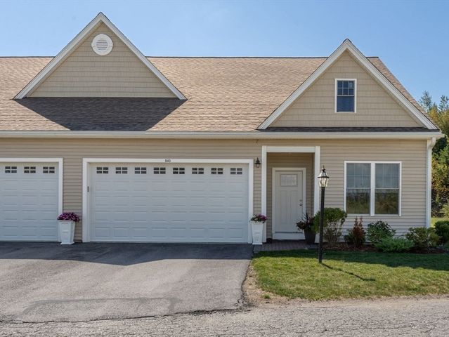 843 Ledgewood Way 843, Clinton, MA 01510