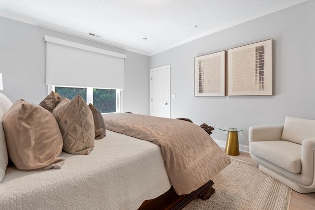 843 Ledgewood Way 843, Clinton, MA 01510