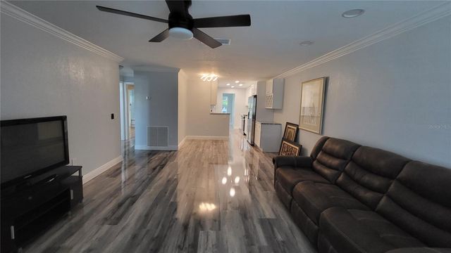 5725 80TH STREET N 314, St Petersburg, FL 33709