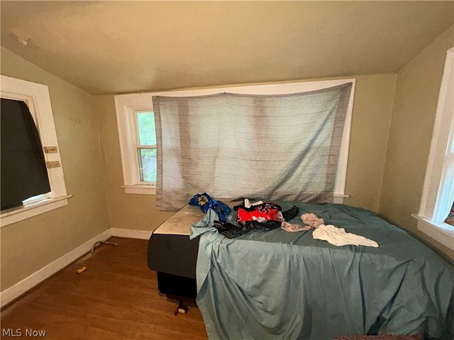 1315 E 143rd Street, East Cleveland, OH 44112